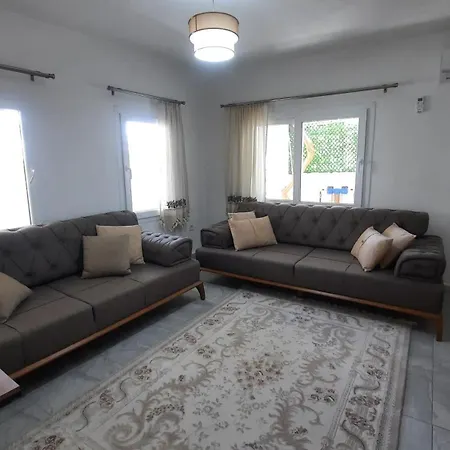 Family Apartment *